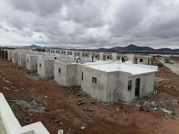 Impermeabilización PVC de techos casas en serie en Cuauhtemoc Chihuahua para constructura inmobiliaria